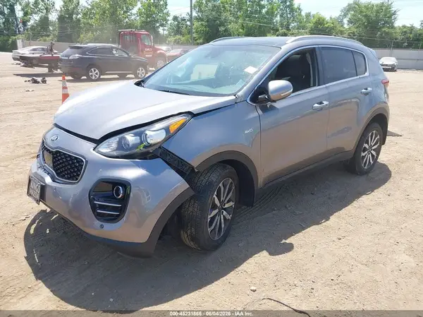 KNDPNCAC1H7158747 2017 KIA SPORTAGE - Image 2