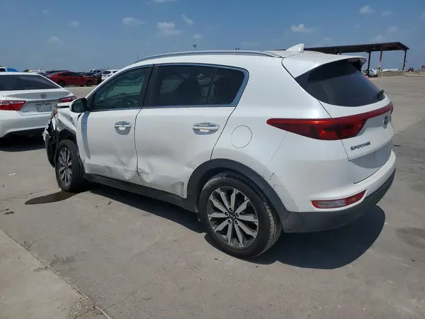 KNDPNCAC1H7179520 2017 KIA SPORTAGE - Image 2