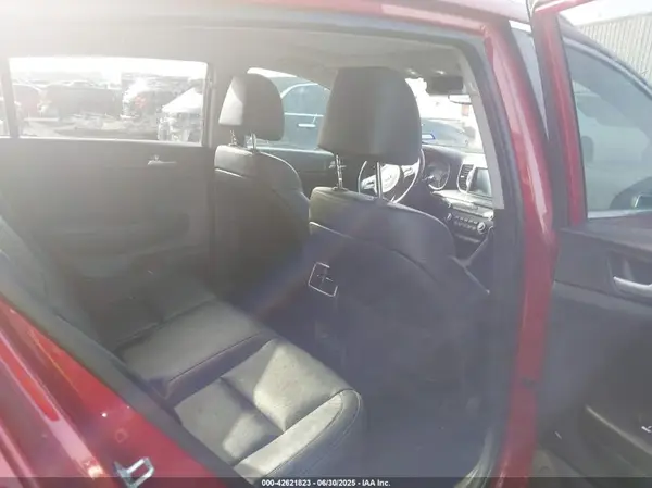KNDPNCAC1H7231129 2017 KIA SPORTAGE - Image 8