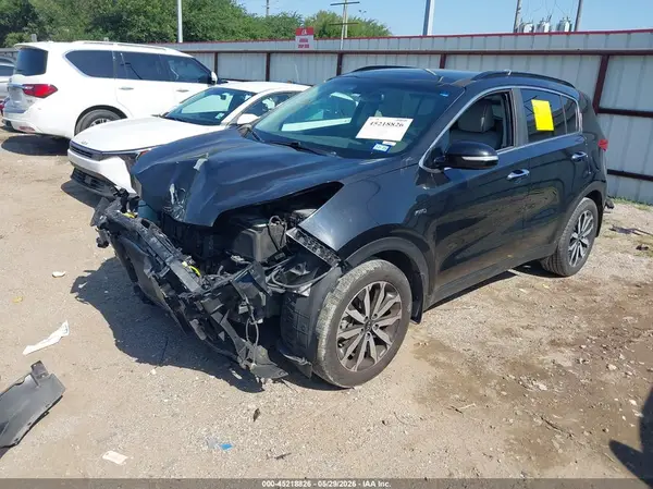 KNDPNCAC1J7319734 2018 KIA SPORTAGE - Image 2
