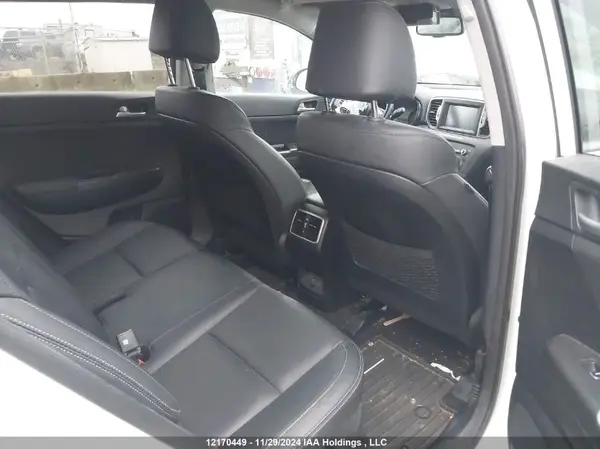 KNDPNCAC1J7337120 2018 KIA SPORTAGE - Image 8