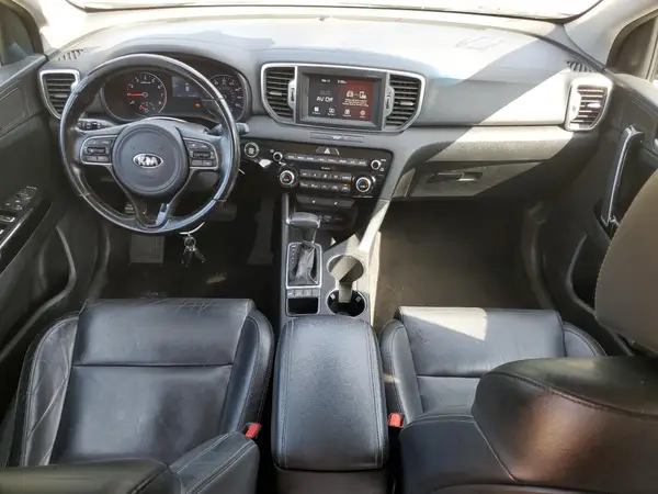 KNDPNCAC1J7353382 2018 KIA SPORTAGE - Image 8