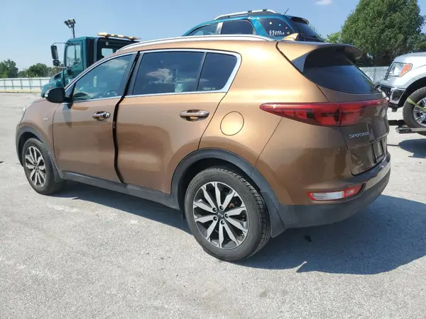 KNDPNCAC1J7390125 2018 KIA SPORTAGE - Image 2