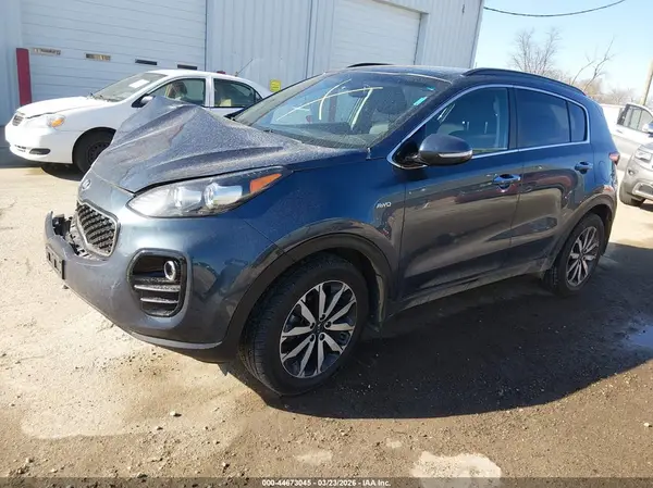 KNDPNCAC1J7396457 2018 KIA SPORTAGE - Image 2