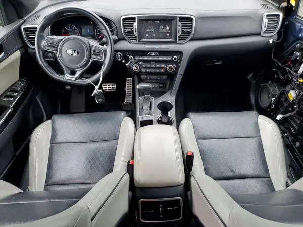 KNDPNCAC1J7398225 2018 KIA SPORTAGE - Image 8