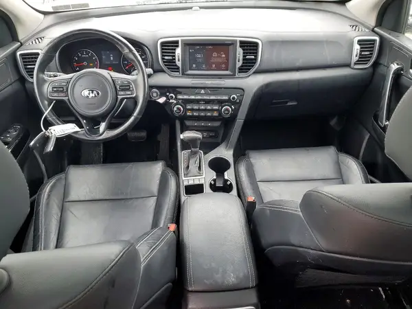 KNDPNCAC1J7401270 2018 KIA SPORTAGE - Image 8