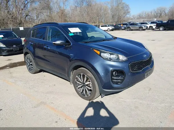 KNDPNCAC1J7407635 2018 KIA SPORTAGE - Image 1