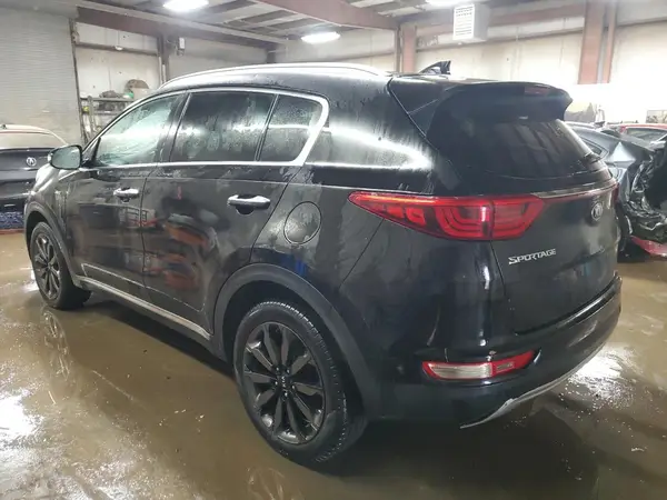 KNDPNCAC1J7425245 2018 KIA SPORTAGE - Image 2