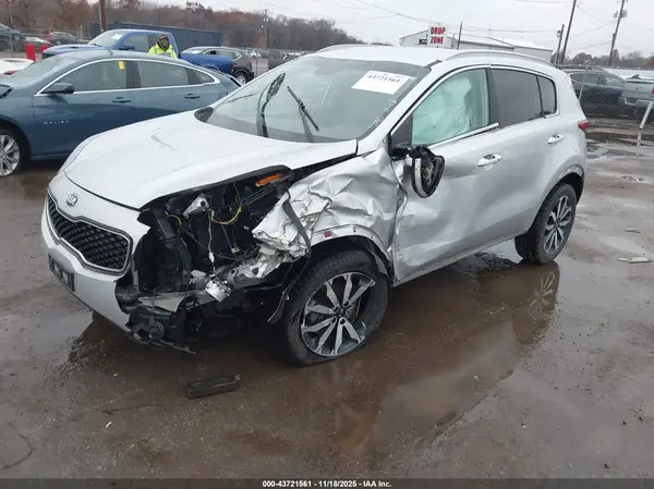 KNDPNCAC1J7487602 2018 KIA SPORTAGE - Image 2