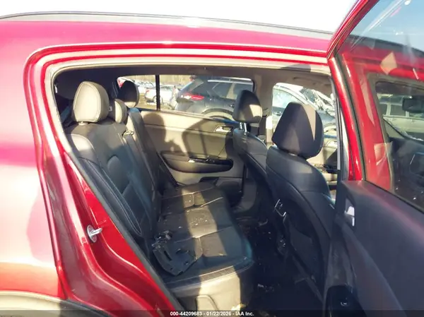 KNDPNCAC1L7644242 2020 KIA SPORTAGE - Image 8