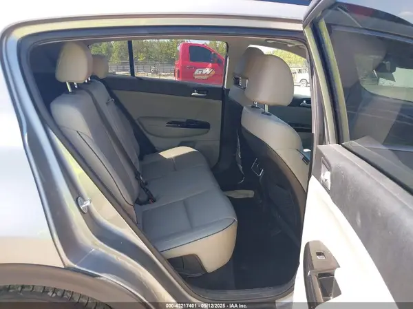 KNDPNCAC1L7763618 2020 KIA SPORTAGE - Image 8