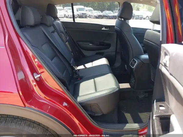 KNDPNCAC1N7981545 2022 KIA SPORTAGE - Image 8