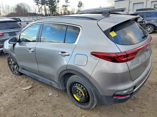 KNDPNCAC1N7989600 2022 KIA SPORTAGE - Image 2