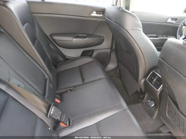 KNDPNCAC2H7078678 2017 KIA SPORTAGE - Image 8