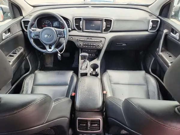 KNDPNCAC2H7084528 2017 KIA SPORTAGE - Image 8