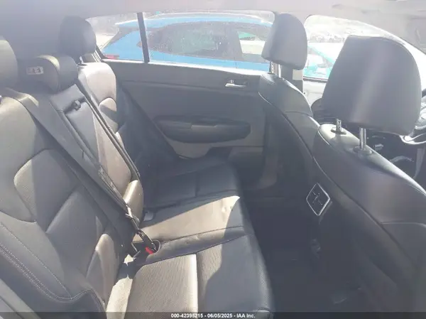 KNDPNCAC2H7224674 2017 KIA SPORTAGE - Image 8