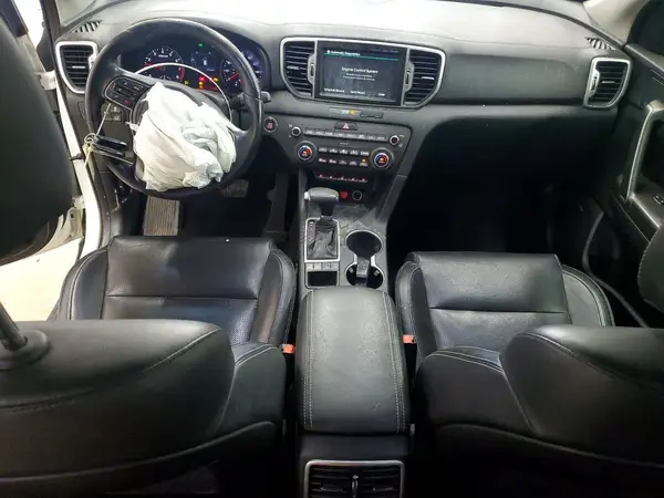 KNDPNCAC2H7248389 2017 KIA SPORTAGE - Image 8