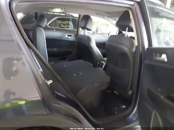 KNDPNCAC2H7257559 2017 KIA SPORTAGE - Image 8