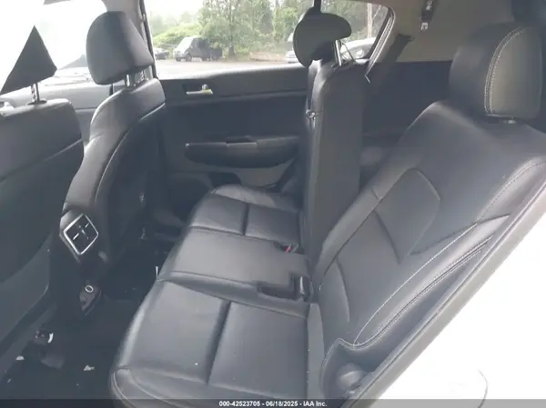 KNDPNCAC2H7261076 2017 KIA SPORTAGE - Image 8