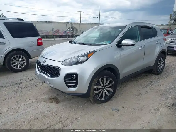 KNDPNCAC2J7321993 2018 KIA SPORTAGE - Image 2