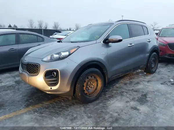 KNDPNCAC2J7330371 2018 KIA SPORTAGE - Image 2