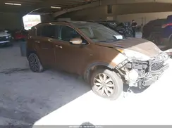 KNDPNCAC2J7350765 2018 KIA SPORTAGE