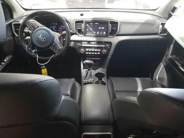 KNDPNCAC2J7356128 2018 KIA SPORTAGE - Image 8