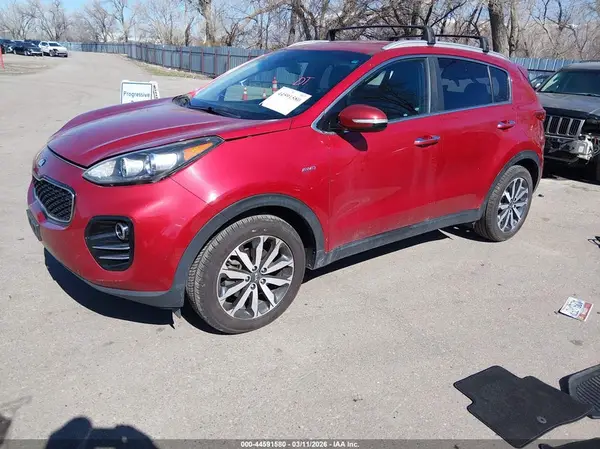 KNDPNCAC2J7363581 2018 KIA SPORTAGE - Image 2