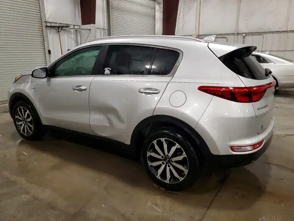 KNDPNCAC2J7385211 2018 KIA SPORTAGE - Image 2
