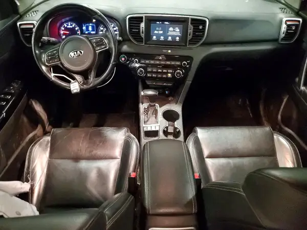 KNDPNCAC2J7385211 2018 KIA SPORTAGE - Image 8
