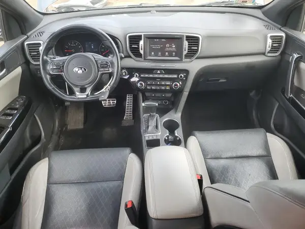 KNDPNCAC2J7410530 2018 KIA SPORTAGE - Image 8