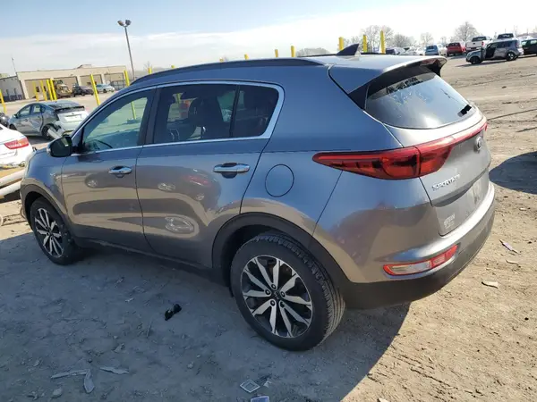 KNDPNCAC2J7422466 2018 KIA SPORTAGE - Image 2