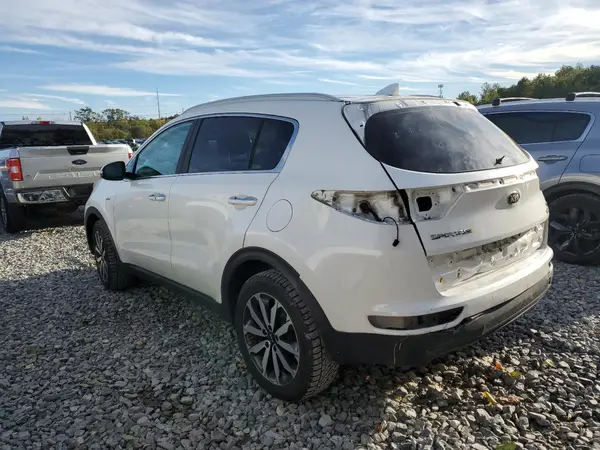 KNDPNCAC2J7428736 2018 KIA SPORTAGE - Image 2