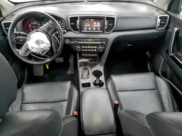 KNDPNCAC2J7431765 2018 KIA SPORTAGE - Image 8