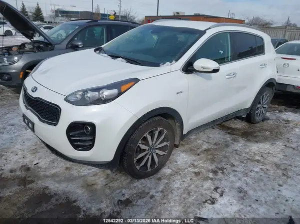 KNDPNCAC2J7479203 2018 KIA SPORTAGE - Image 2