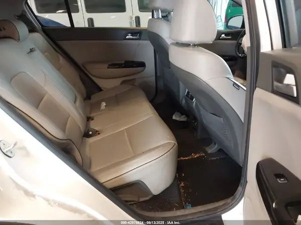 KNDPNCAC2K7505087 2019 KIA SPORTAGE - Image 8