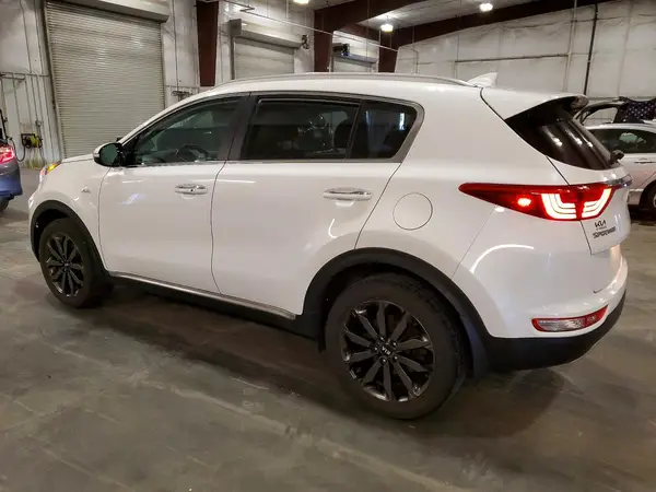 KNDPNCAC2K7565595 2019 KIA SPORTAGE - Image 2