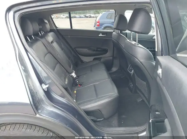 KNDPNCAC2K7585698 2019 KIA SPORTAGE - Image 8