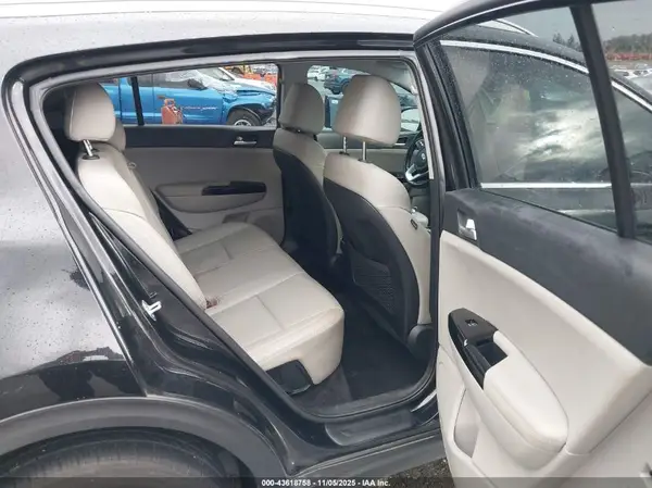 KNDPNCAC2L7713505 2020 KIA SPORTAGE - Image 8