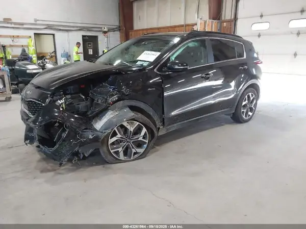 KNDPNCAC2M7910949 2021 KIA SPORTAGE - Image 2