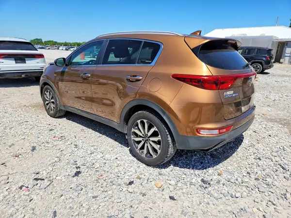 KNDPNCAC3H7052977 2017 KIA SPORTAGE - Image 2