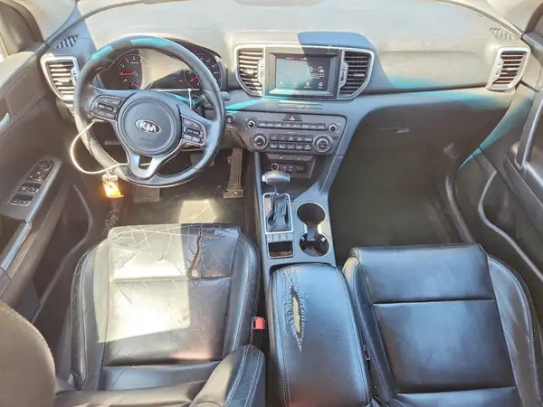 KNDPNCAC3H7052977 2017 KIA SPORTAGE - Image 8