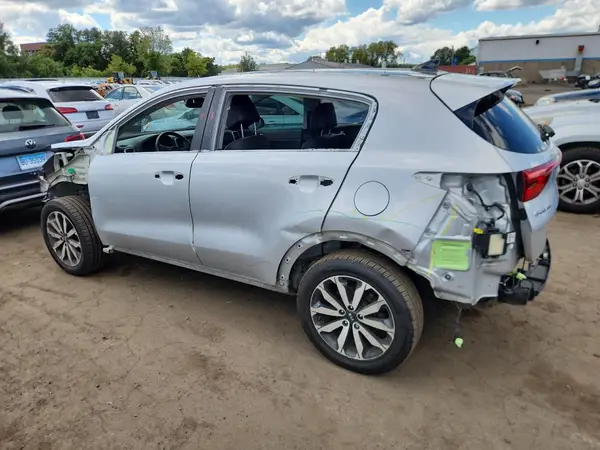 KNDPNCAC3H7058178 2017 KIA SPORTAGE - Image 2