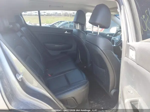 KNDPNCAC3H7113017 2017 KIA SPORTAGE - Image 8
