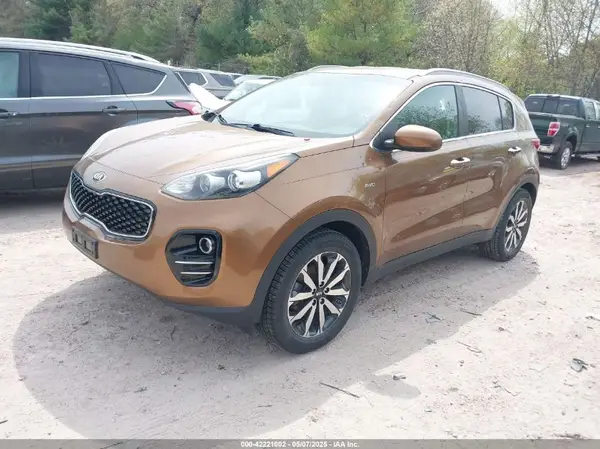 KNDPNCAC3H7113373 2017 KIA SPORTAGE - Image 2
