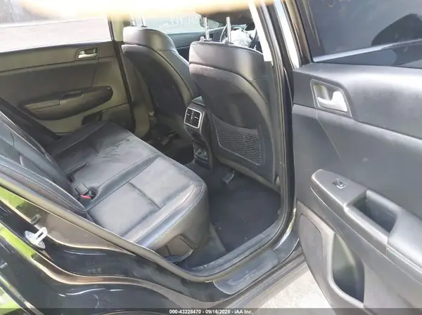 KNDPNCAC3H7177297 2017 KIA SPORTAGE - Image 8
