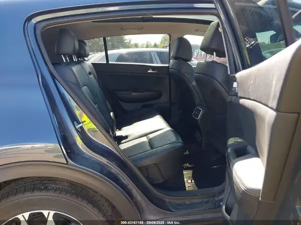 KNDPNCAC3H7180328 2017 KIA SPORTAGE - Image 8