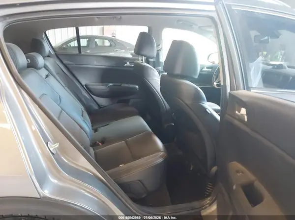 KNDPNCAC3H7220598 2017 KIA SPORTAGE - Image 8