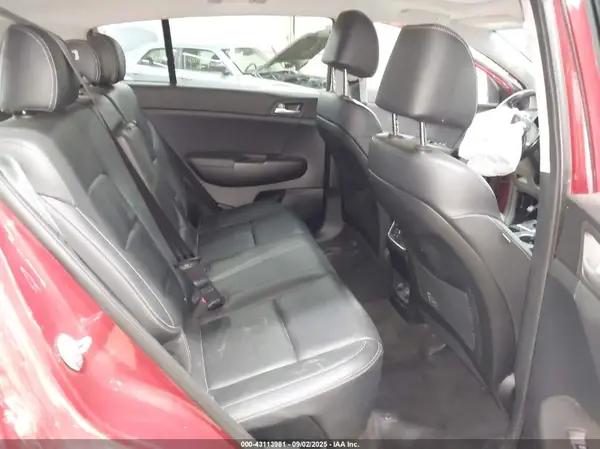 KNDPNCAC3H7241726 2017 KIA SPORTAGE - Image 8