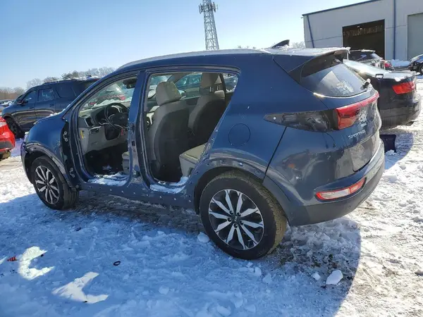 KNDPNCAC3H7254945 2017 KIA SPORTAGE - Image 2